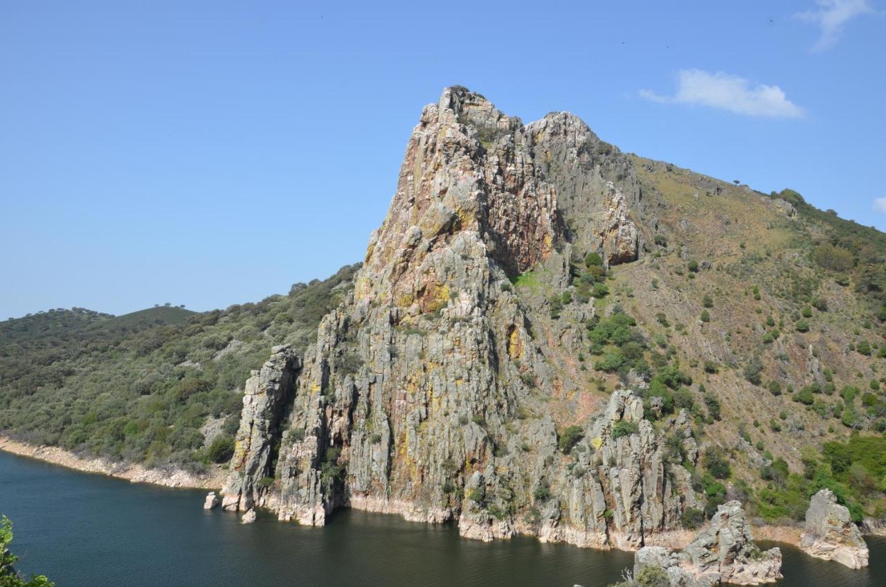 Alojamiento La Canada Monfrague Torrejón el Rubio Esterno foto